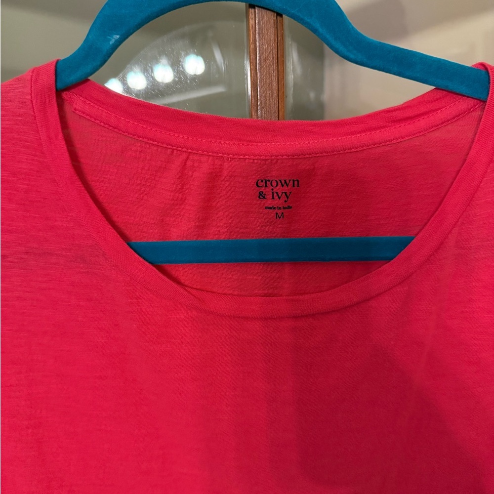 Crown & Ivy Hot Pink Basic Tee – Size Medium - Picture 2 of 3